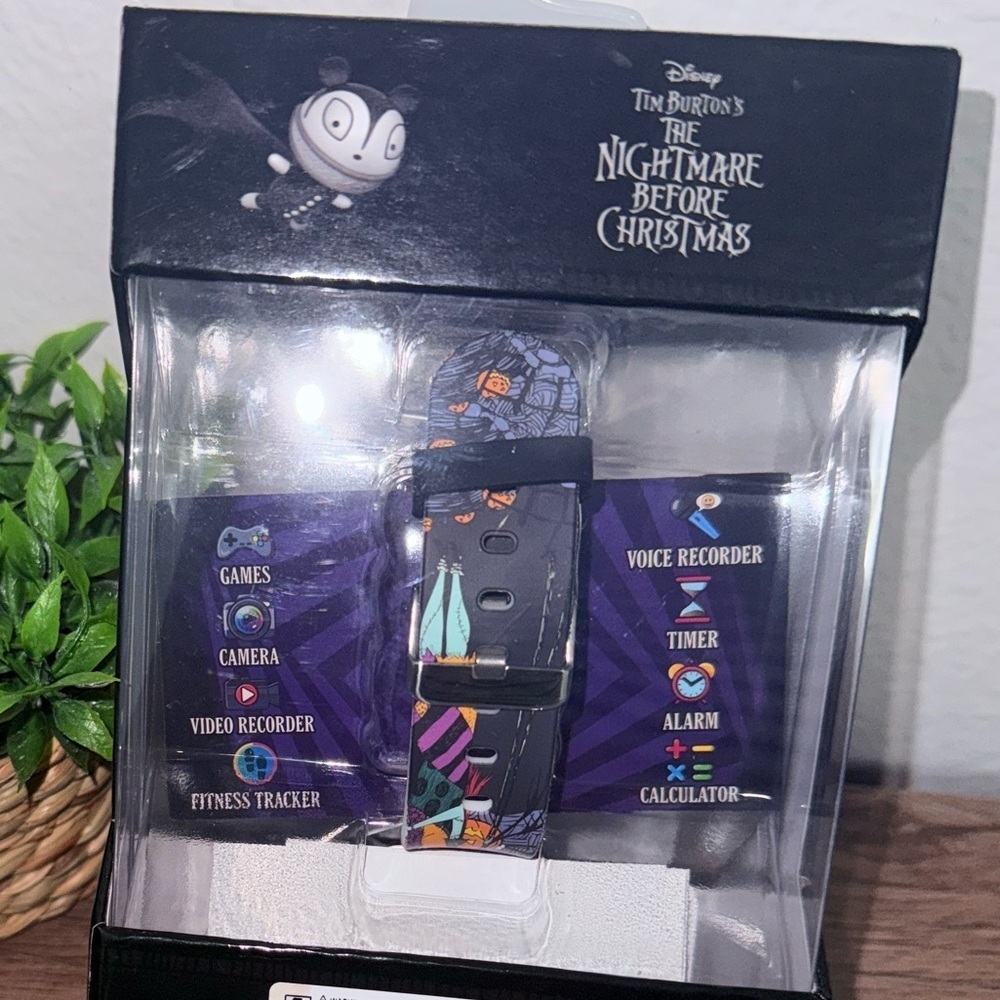 Disney Smartwatch for Kids - Black and Purple - Picture 2 of 2